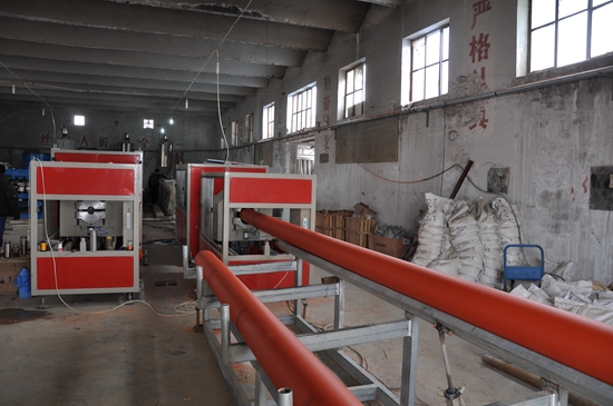 MPP高性能电缆保护套管设备 (4)